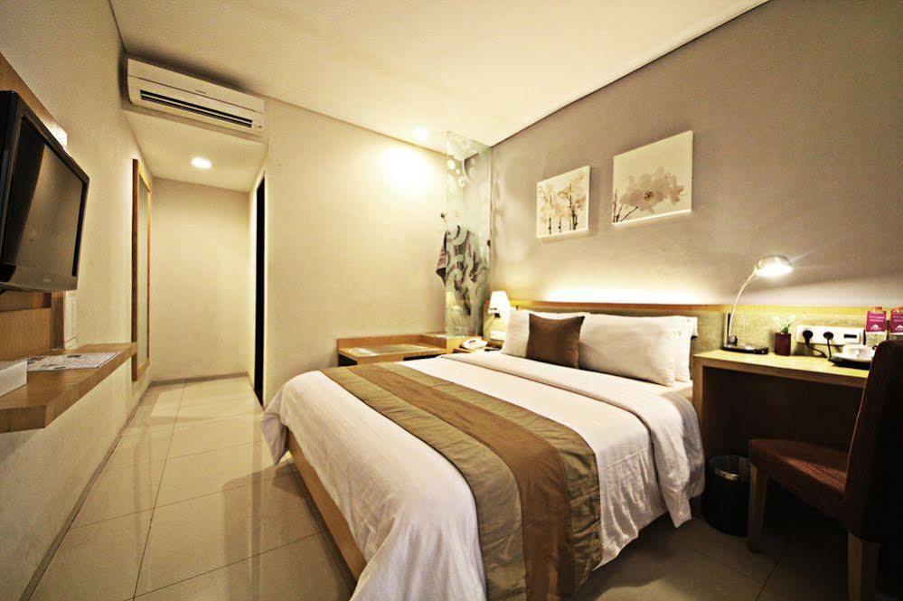 Hotel Anggrek Gandasari Bandung Bagian luar foto
