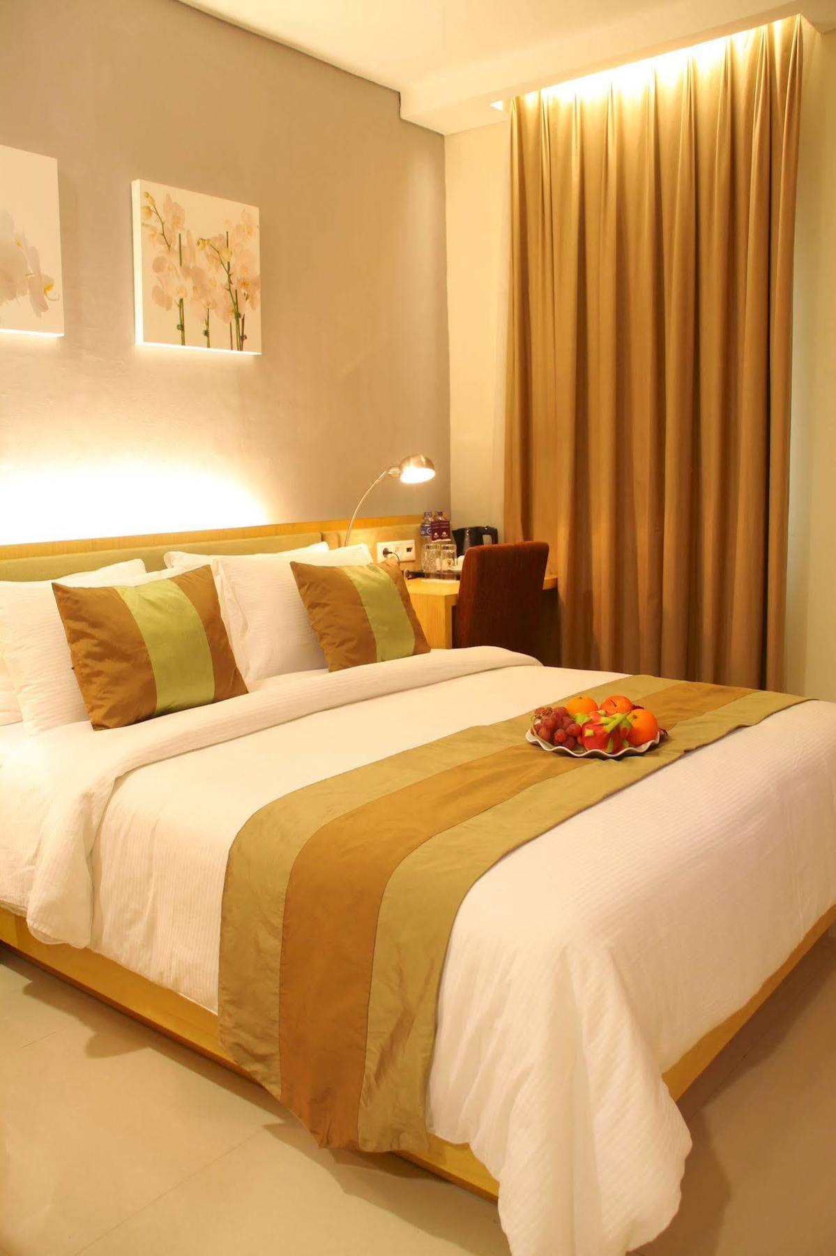 Hotel Anggrek Gandasari Bandung Bagian luar foto