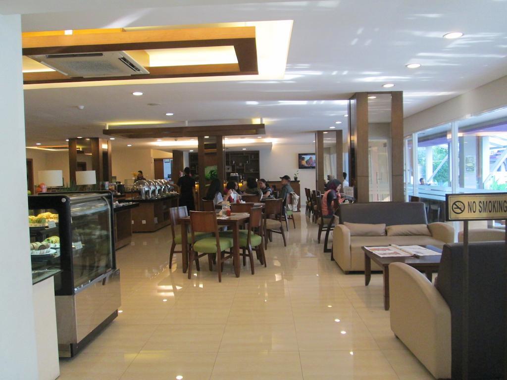 Hotel Anggrek Gandasari Bandung Bagian luar foto
