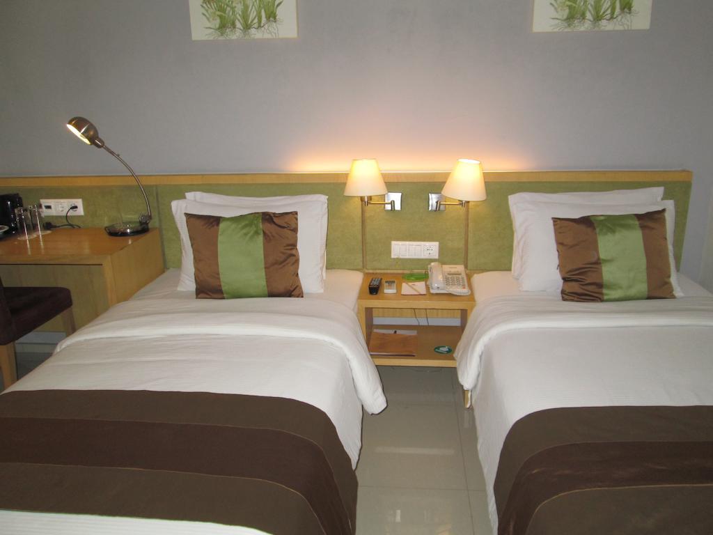 Hotel Anggrek Gandasari Bandung Bagian luar foto