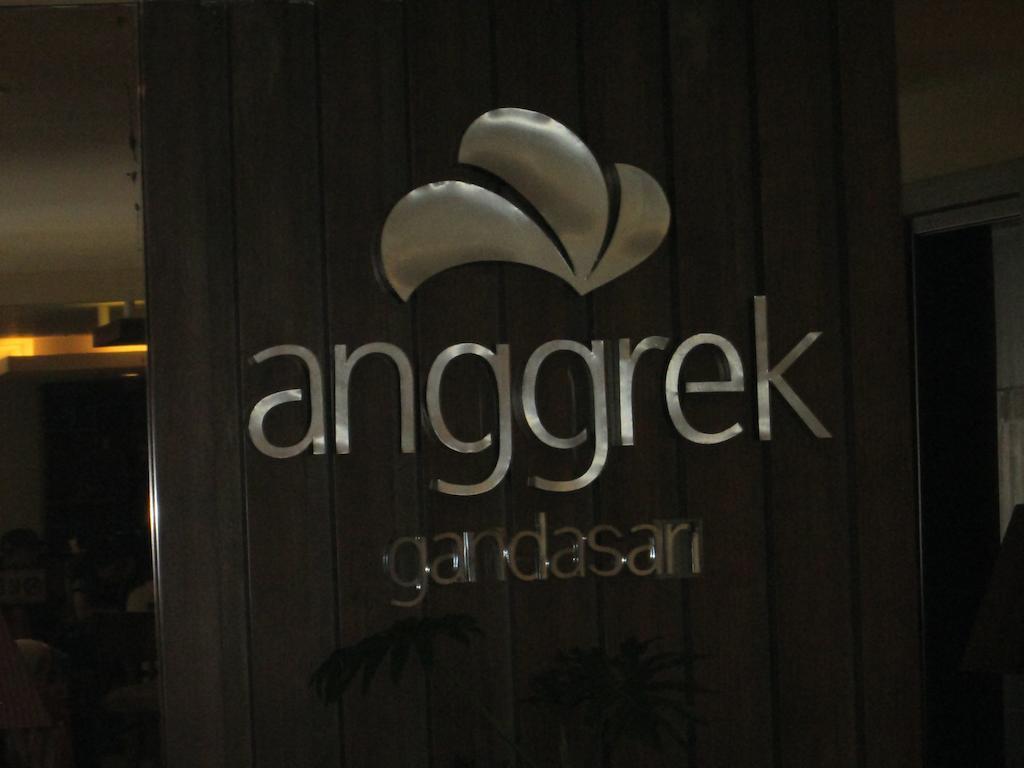 Hotel Anggrek Gandasari Bandung Bagian luar foto